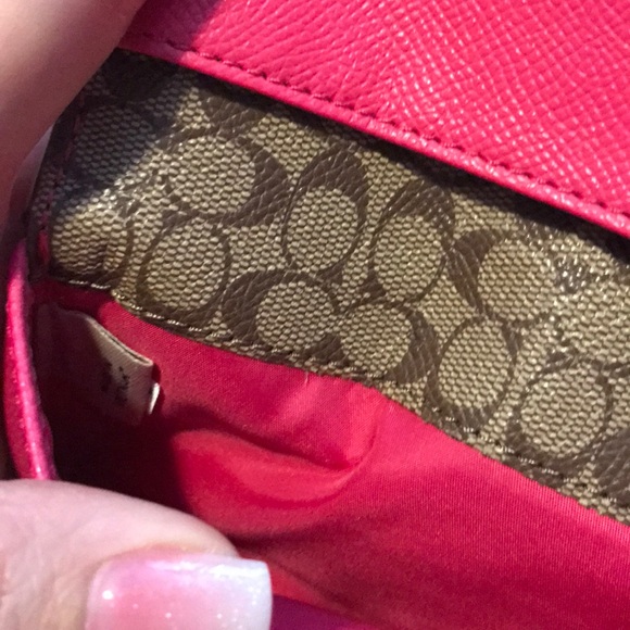 Coach Phone Wallet - Picture 4 of 5